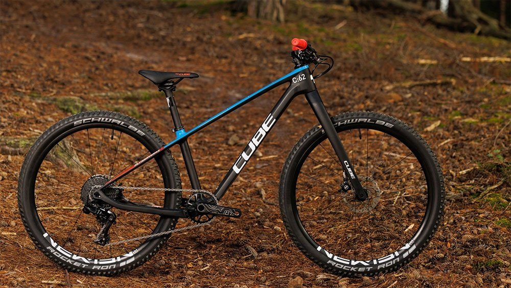 Cube Elite 240 C:62 SLX carbon´n´blue´n´red – Bild 6